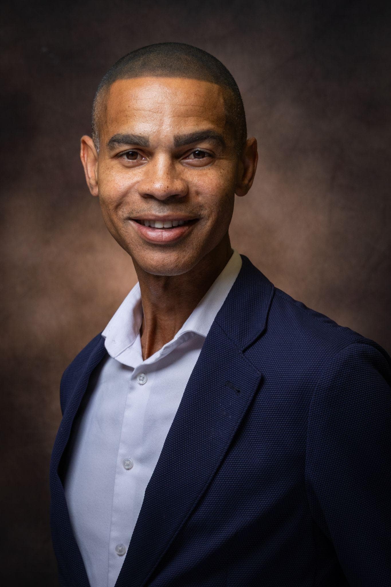 Bernard Redmond headshot